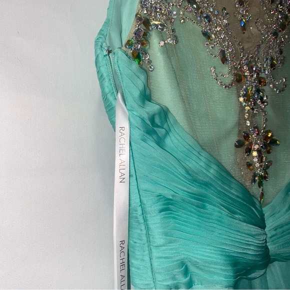 Rachel Allan Green Formal Size 0 - Picture 6 of 9